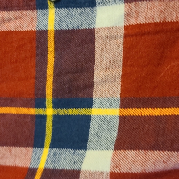 Mens Chaps flannel shirt - Picture 3 of 3
